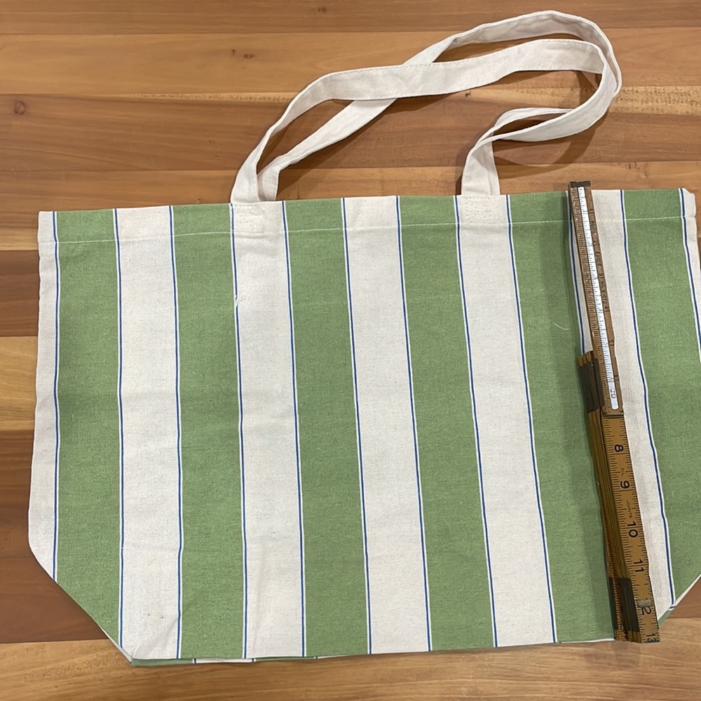 Bonjour Los Angeles - Sezane tote bag green and beige stripes - Picture 5 of 8